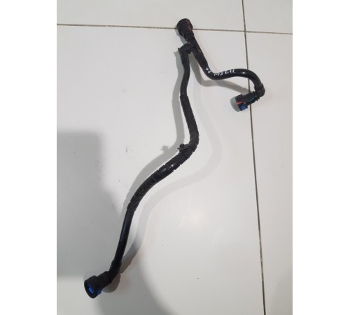 Трубка топливная