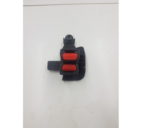 Ответная часть ремня безопасности