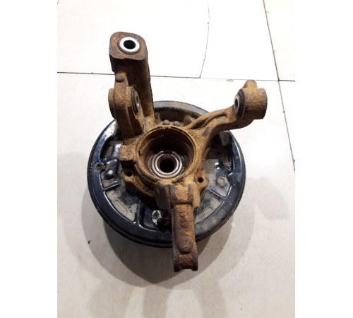 Кулак поворотный(задний левый)