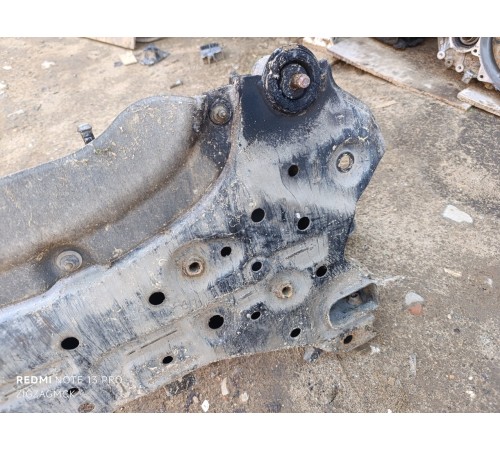 Балка подвески передняя, подрамник