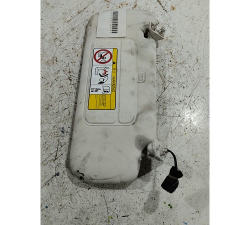 Козырек солнцезащитный правый