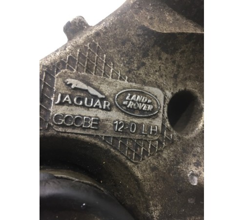 Кулак поворотный (задний, правый)