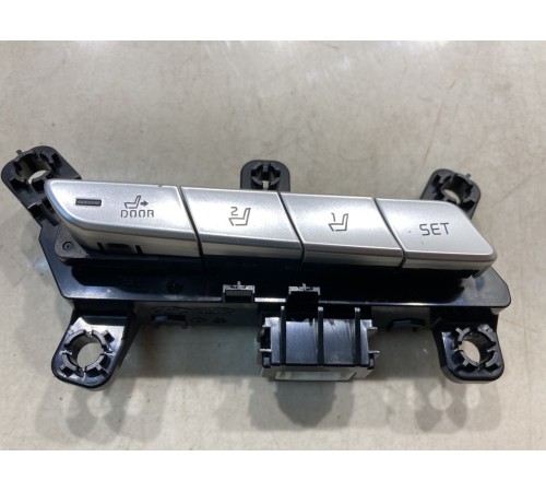 Блок кнопок памяти сидений (передний правый)