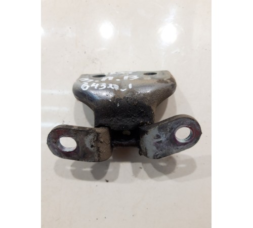 Петля двери (задняя, правая, верхня)