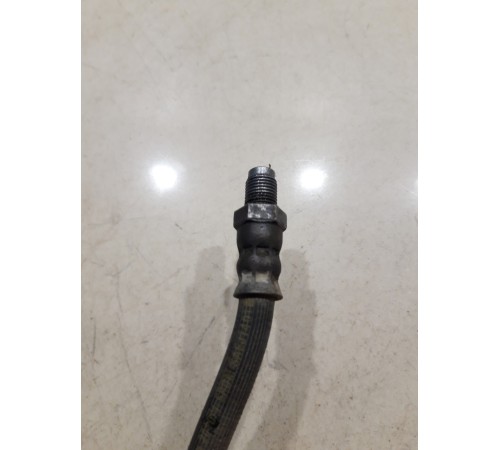 Тормозной шланг(передний правый)