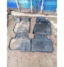 Комплект ковриков салона