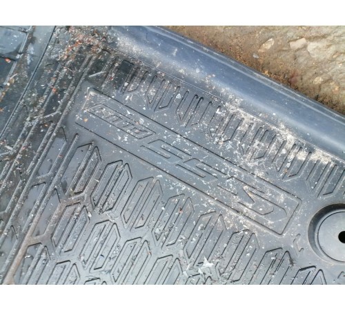 Комплект ковриков салона