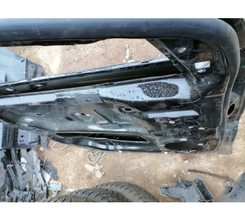 Дверь передняя левая