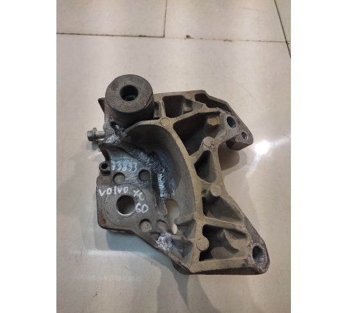 Подушка двигателя