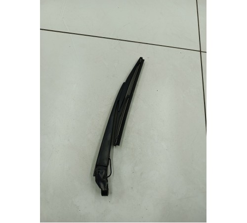 Поводок крышки багажника