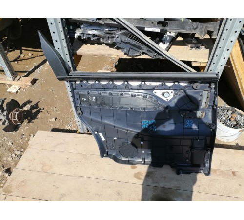 Обшивка двери задняя правая