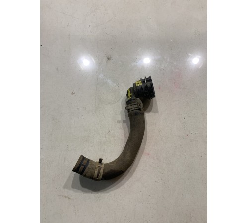 Фланец системы охлаждения с патрубком