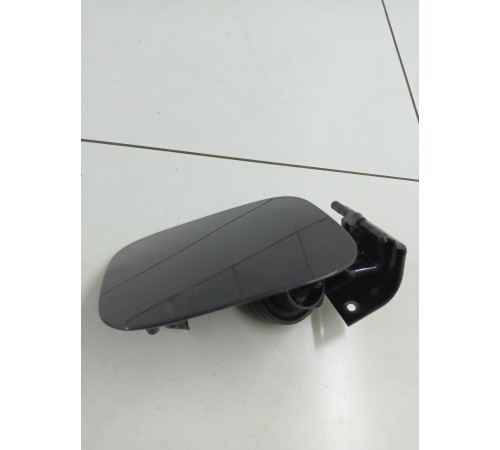 Лючок бензобака в сборе