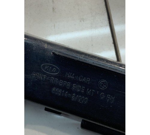 Кронштейн заднего бампера (правый)