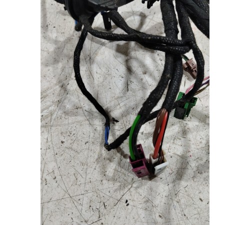 Электропроводка двигателя передняя правая
