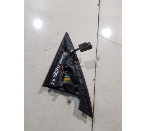 Динамик двери передний правый с накладкой