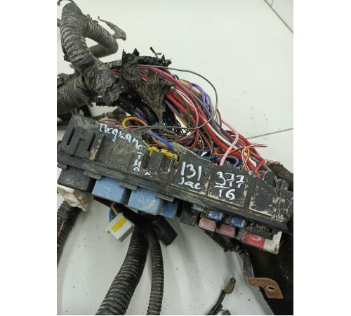 Электропроводка двигателя подкапотная