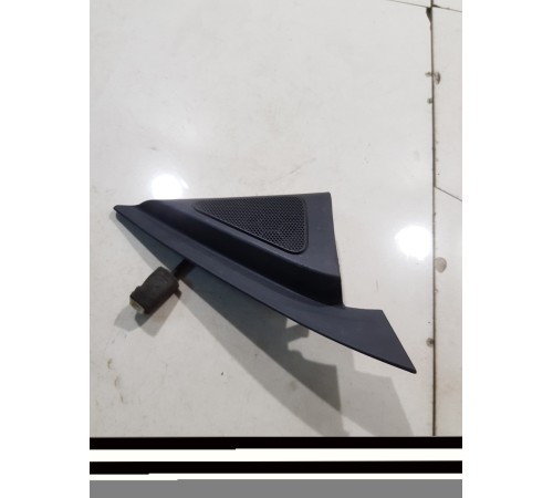 Динамик двери передний правый с накладкой