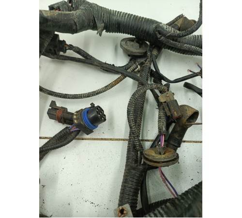 Электропроводка двигателя подкапотная