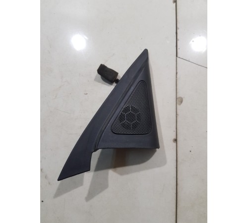 Динамик двери передний правый с накладкой