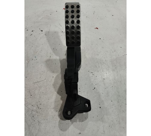 Педаль акселератора (газа)