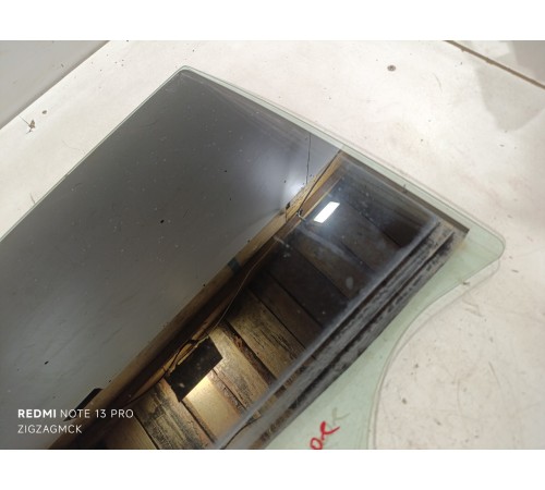 Стекло двери заднее правое