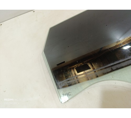 Стекло двери заднее правое