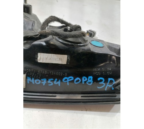 Фонарь крышки багажника правый