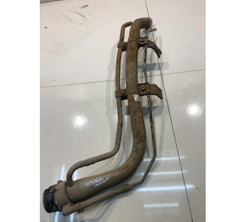 Горловина топливного бака