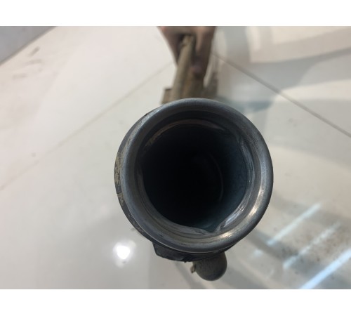 Горловина топливного бака