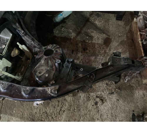 Лонжерон (передний, правый)