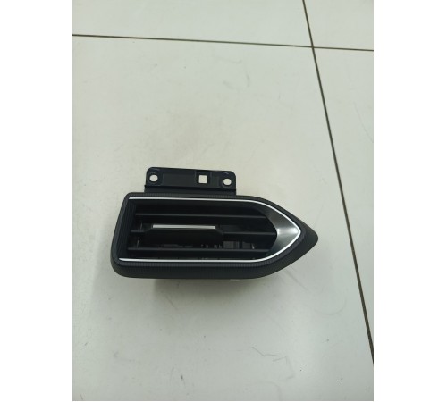 Дефлектор воздушный правый