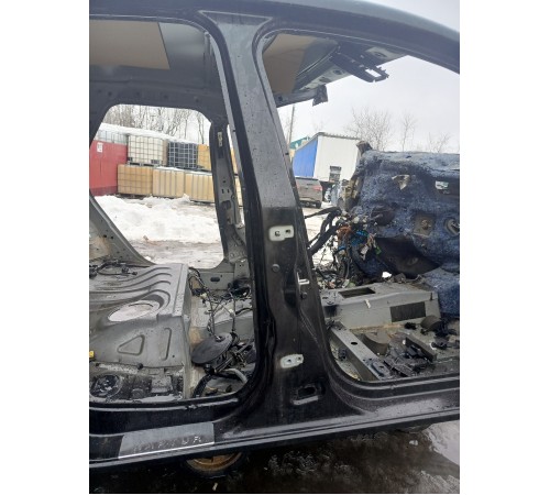 Порог со стойкой Правый