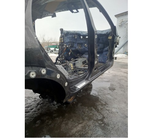 Порог со стойкой Правый