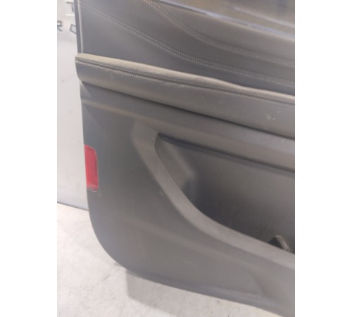 Обшивка двери передняя левая