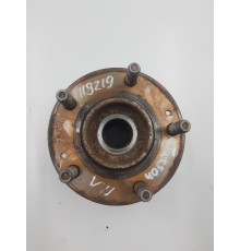 Ступица передняя левая