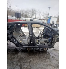 Порог со стойкой Правый