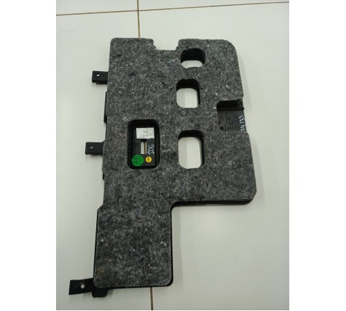 Накладка торпедо правая