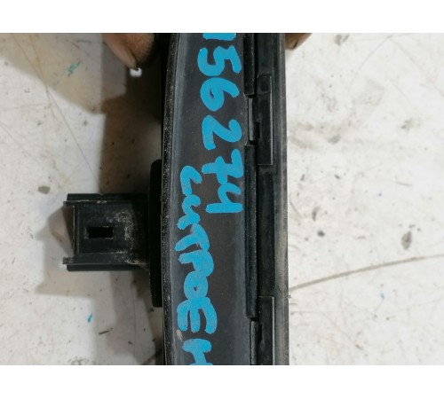 Кнопка открывания крышки багажника