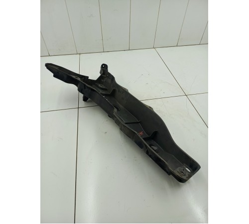Кронштейн крыла передний левый