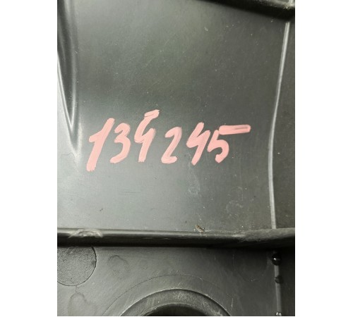 Кронштейн крыла передний левый