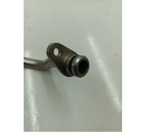 Трубка турбины масляная