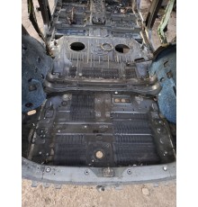 Пол багажника (ниша)