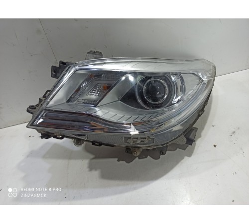 Фара (передняя левая)