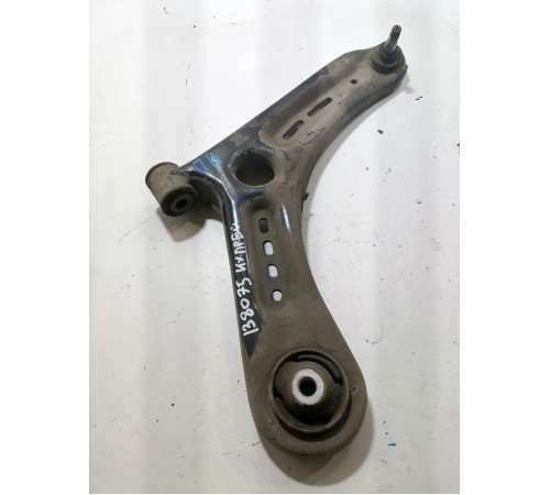 Рычаг передний правый