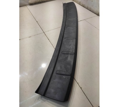 Накладка заднего бампера (нижняя)