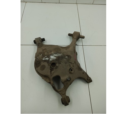 Рычаг подвески задний левый