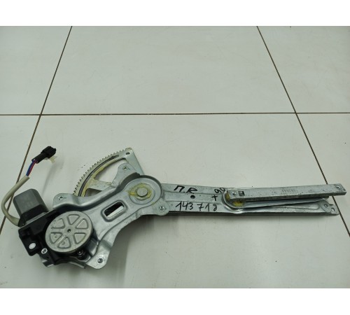 Стеклоподеьмник передний правый в сборе