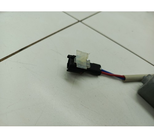 Стеклоподеьмник передний правый в сборе