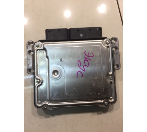 Блок управления двигателем